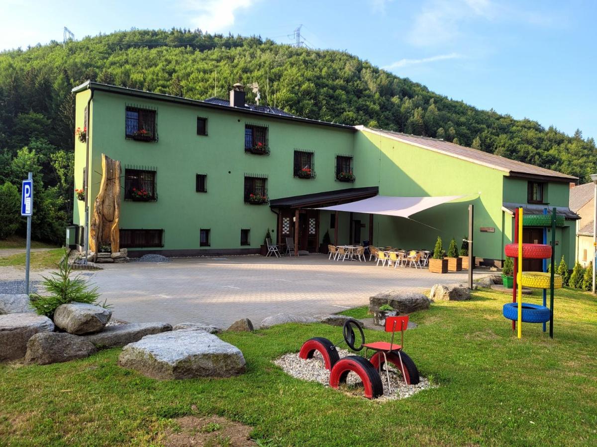 Apartmanovy Dum Pastak Loučná nad Desnou Buitenkant foto